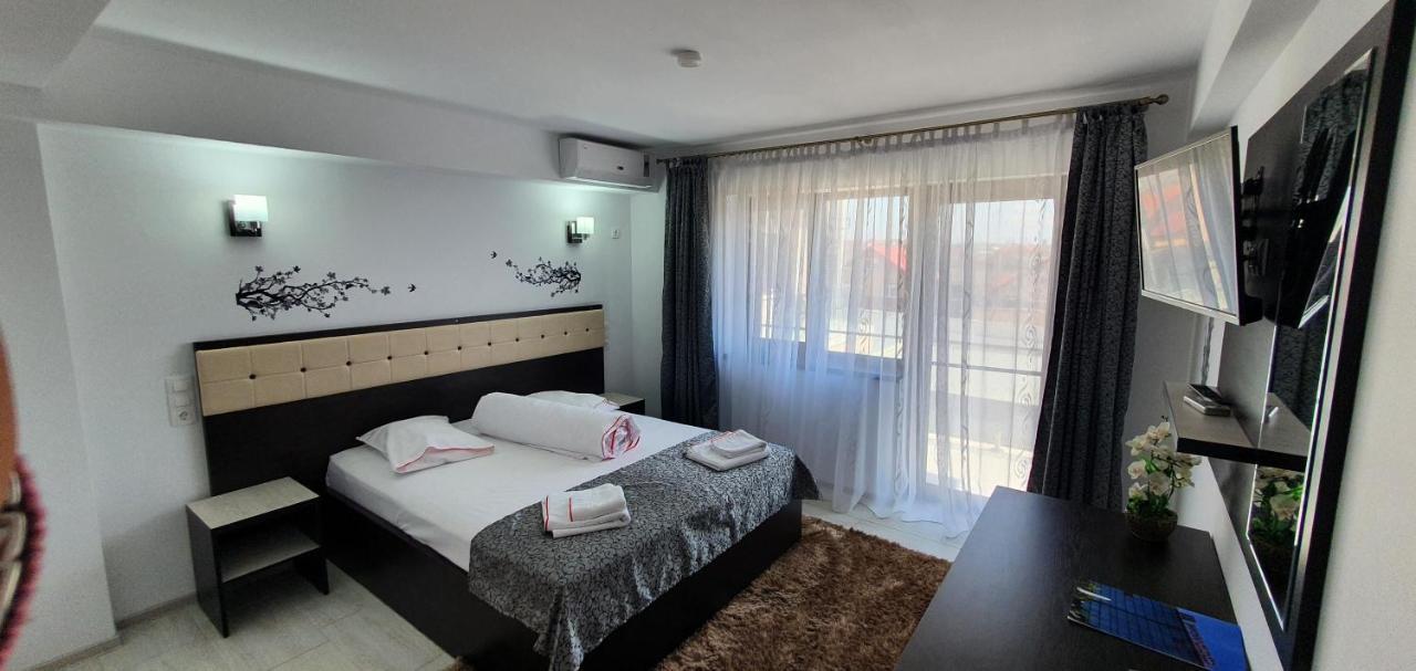 Motel Didona B Sendreni Bagian luar foto