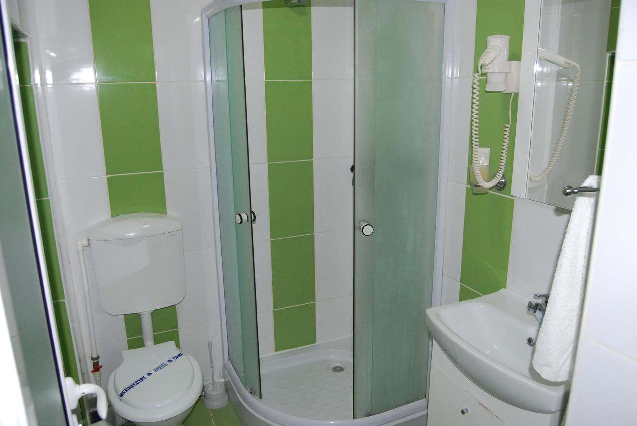 Motel Didona B Sendreni Bagian luar foto